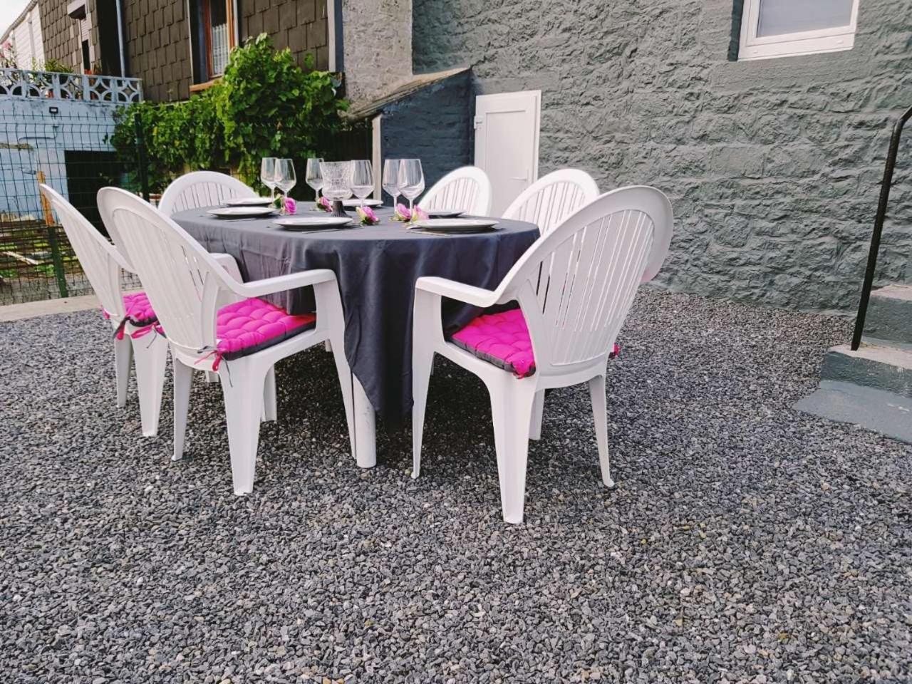 Au Chant Des Roches - Parking - Wifi - Terrasse - Chambres Familiales - Cerfontaine Zewnętrze zdjęcie